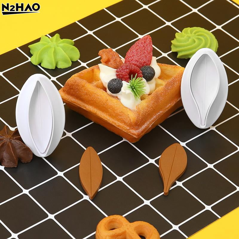 2Pcs Lily Flower Biscuit Mold  - Baking Kitchen At Home ulasan dan harga